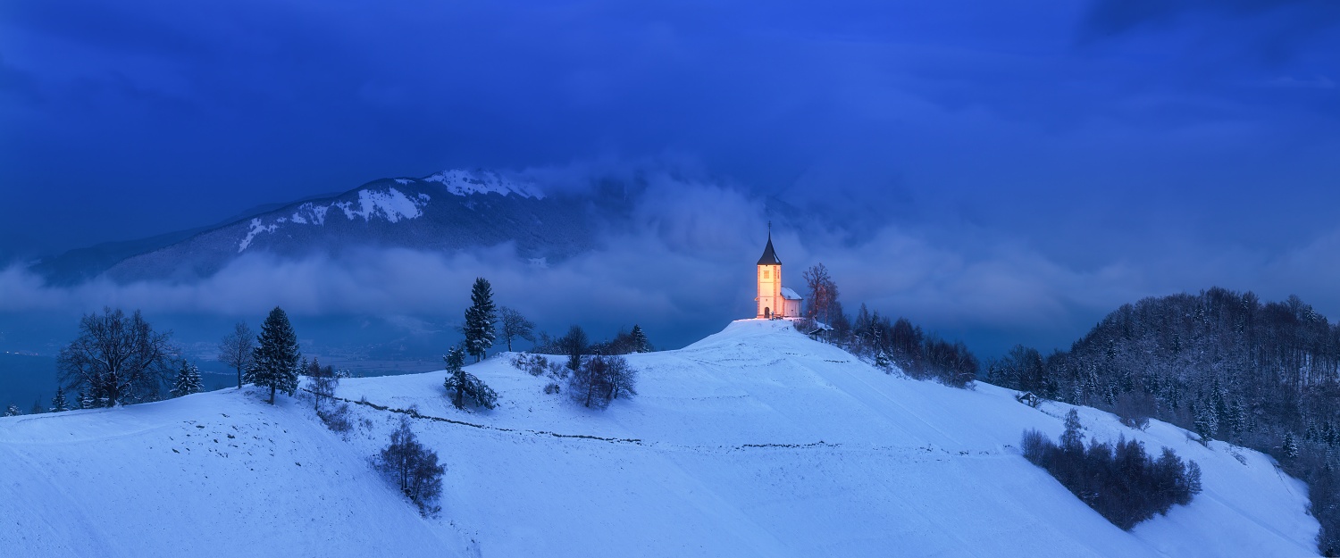 Kostelík, Slovinsko